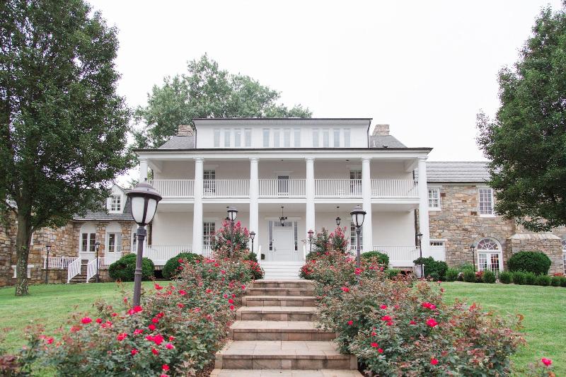 Inn At Evergreen image