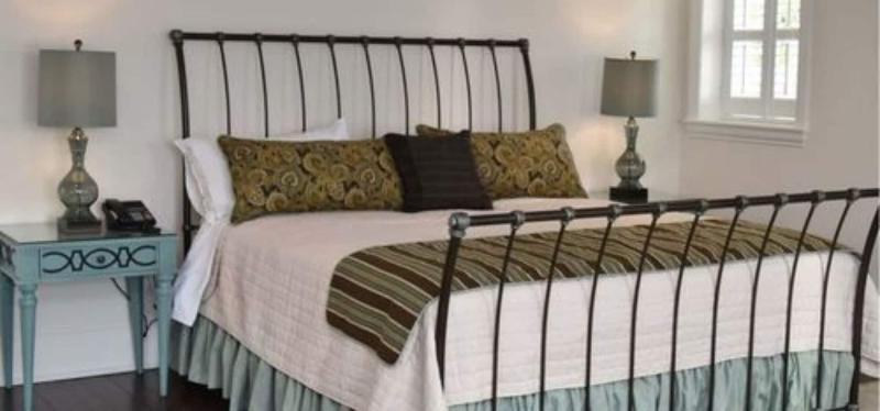 Inn At Evergreen image