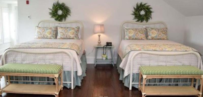 Inn At Evergreen image