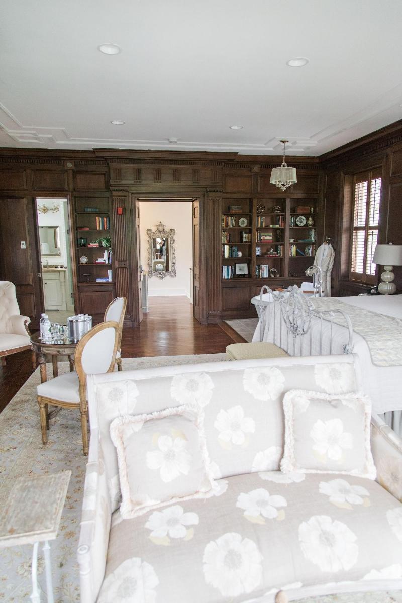 Inn At Evergreen image