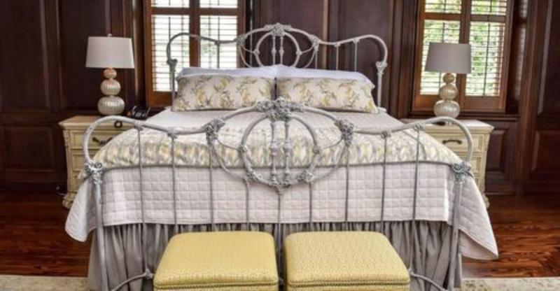 Inn At Evergreen image