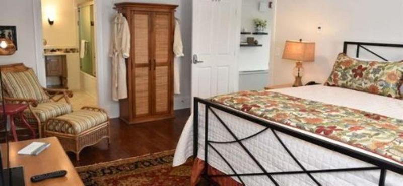 Inn At Evergreen image