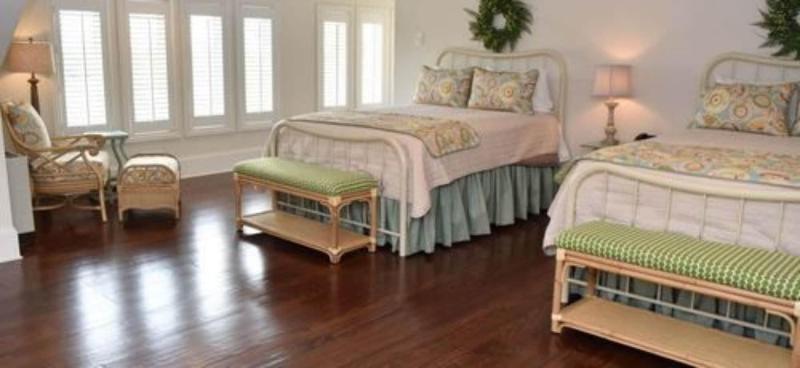 Inn At Evergreen image