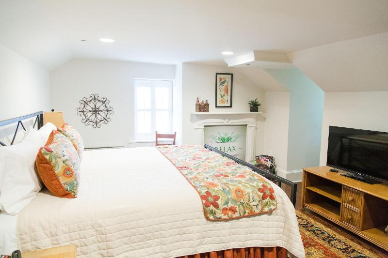 Inn At Evergreen image