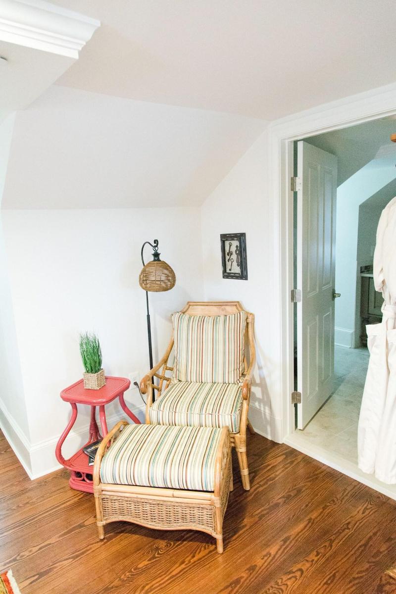 Inn At Evergreen image