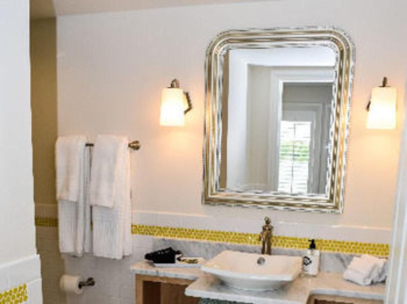 Inn At Evergreen image