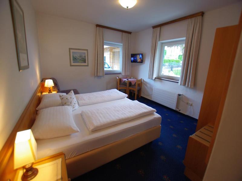 Hotel Pension Heike image