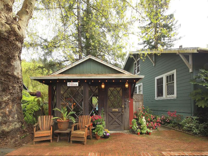 Inn On The Russian River image