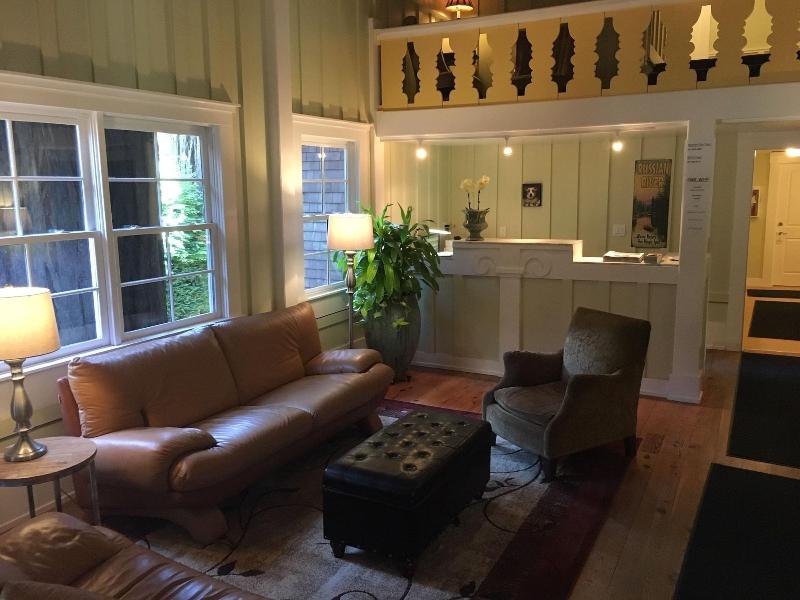 Highland Dell Lodge image