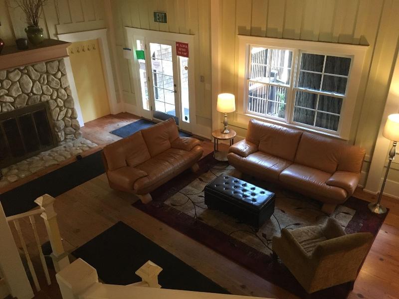 Highland Dell Lodge image