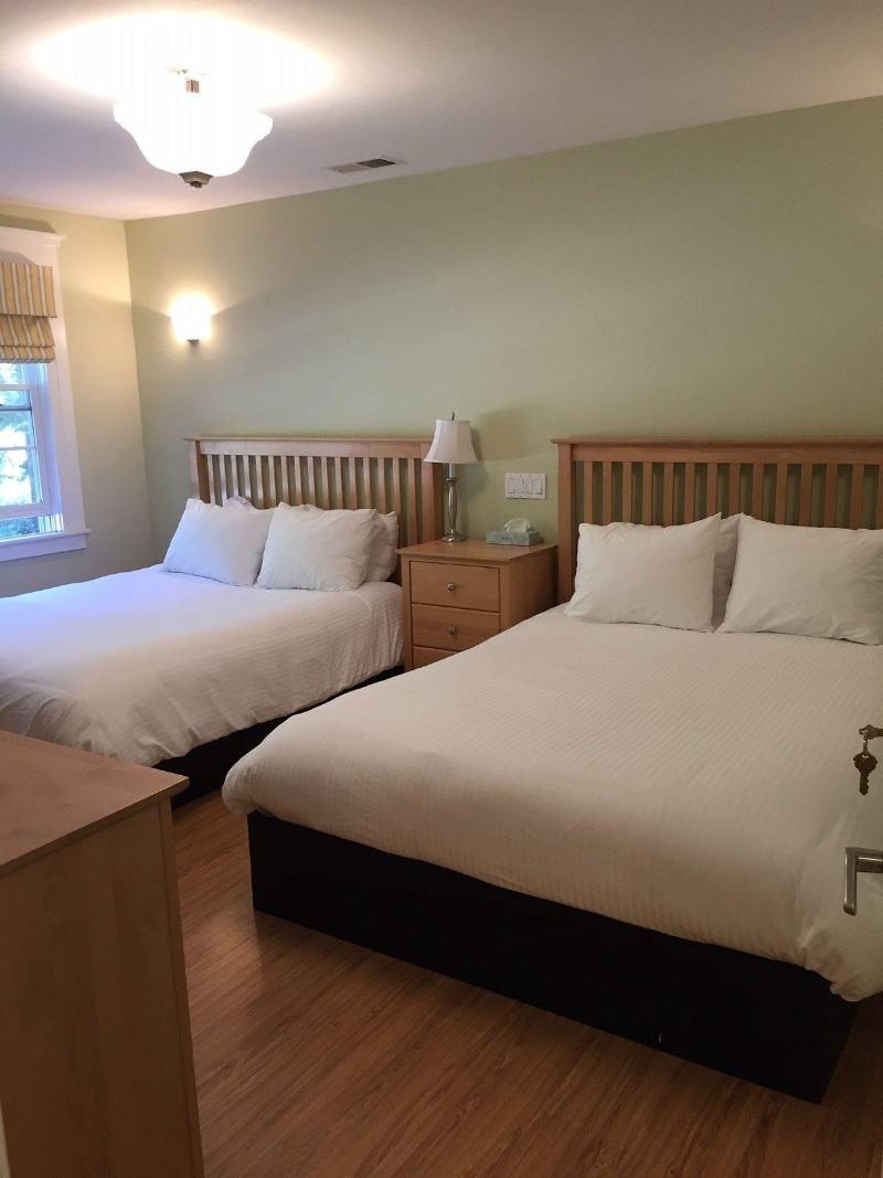 Highland Dell Lodge image