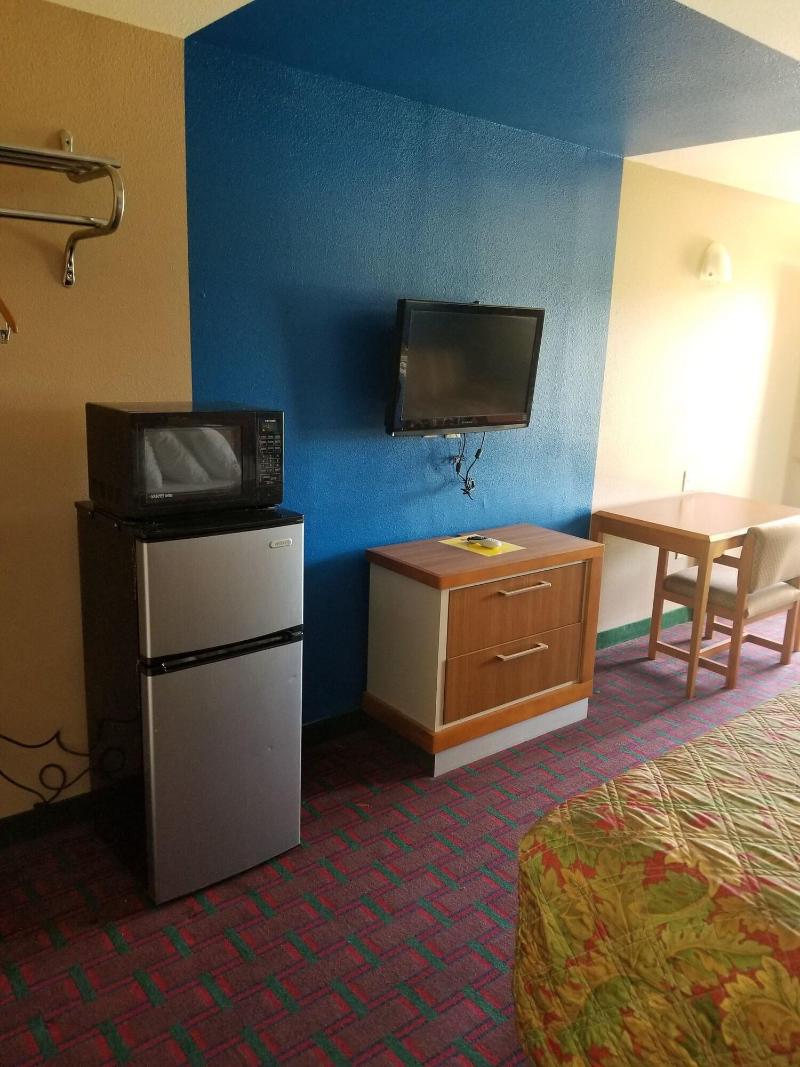Palace Inn image