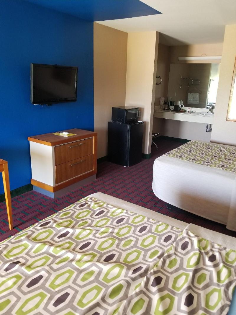 Palace Inn image