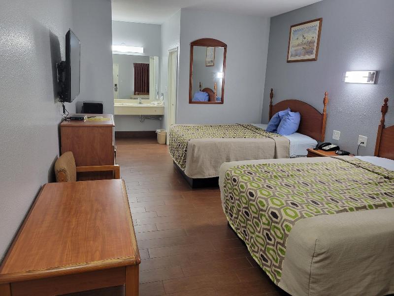 Palace Inn image 5