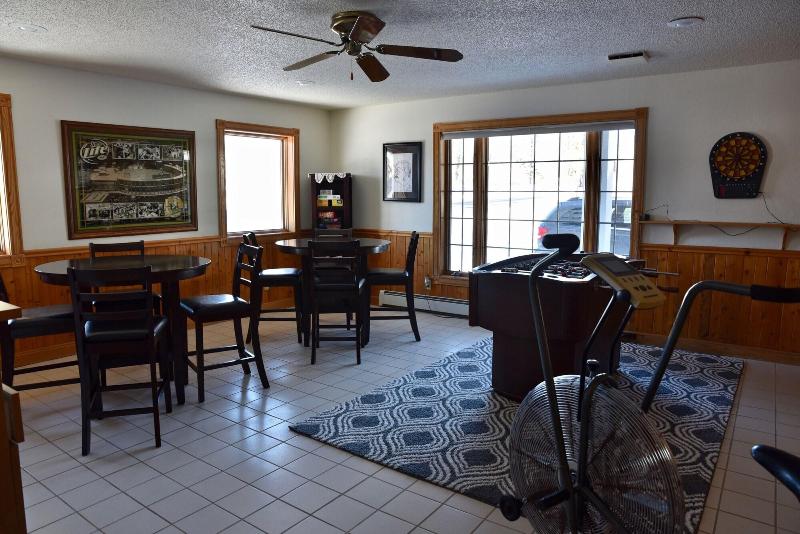 Doll's Lakeside Bed & Breakfast