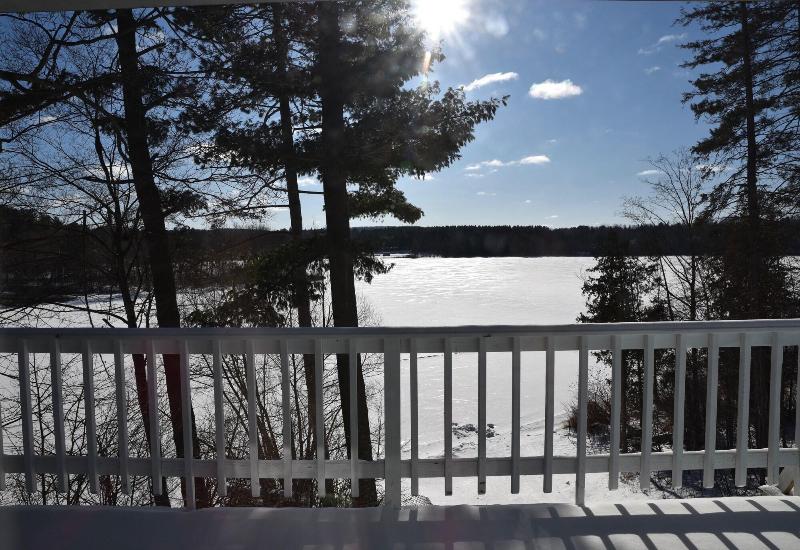 Doll's Lakeside Bed & Breakfast image
