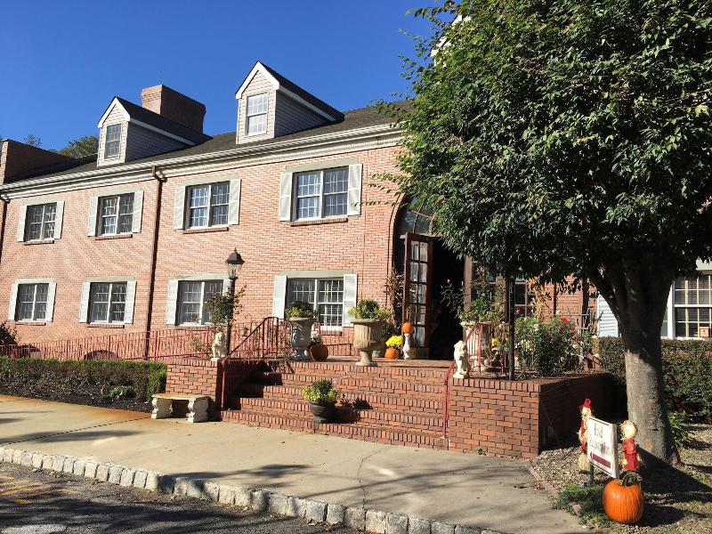 Colts Neck Inn Hotel image