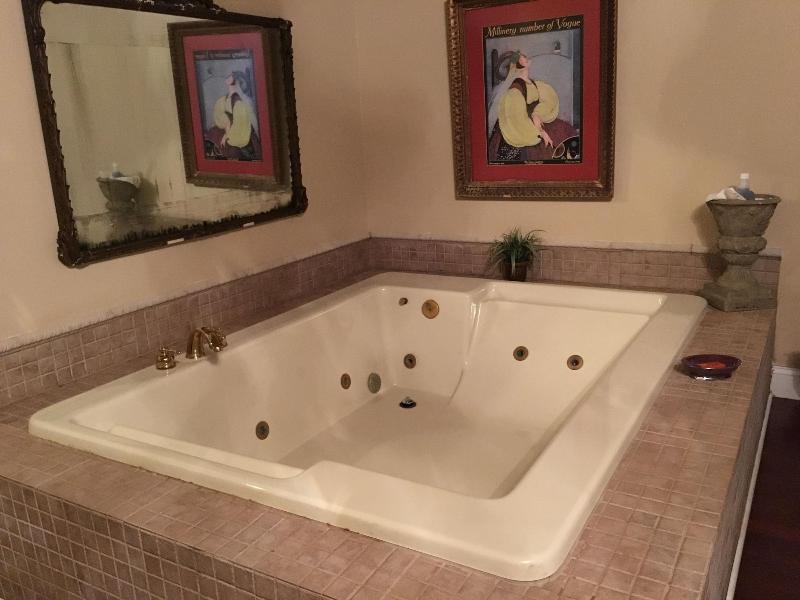 Colts Neck Inn Hotel image