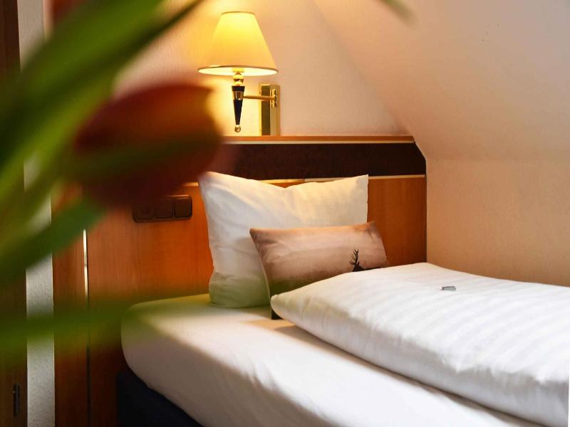 Landhotel Zum Hirsch image