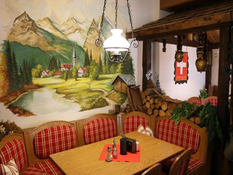 Landhotel Zum Hirsch image