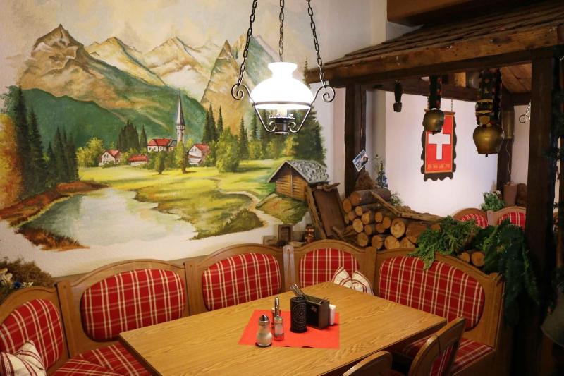 Landhotel Zum Hirsch image