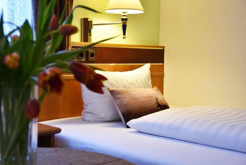 Landhotel Zum Hirsch image