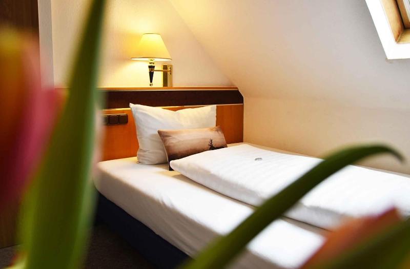 Landhotel Zum Hirsch image