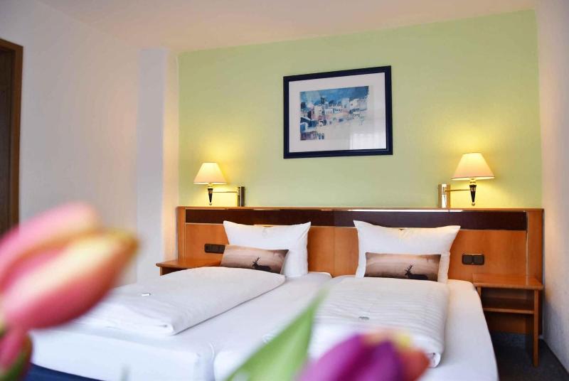 Landhotel Zum Hirsch image