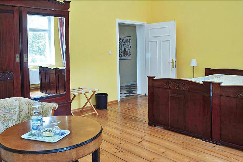 Hotel Pension Gutshaus Neu Wendorf image