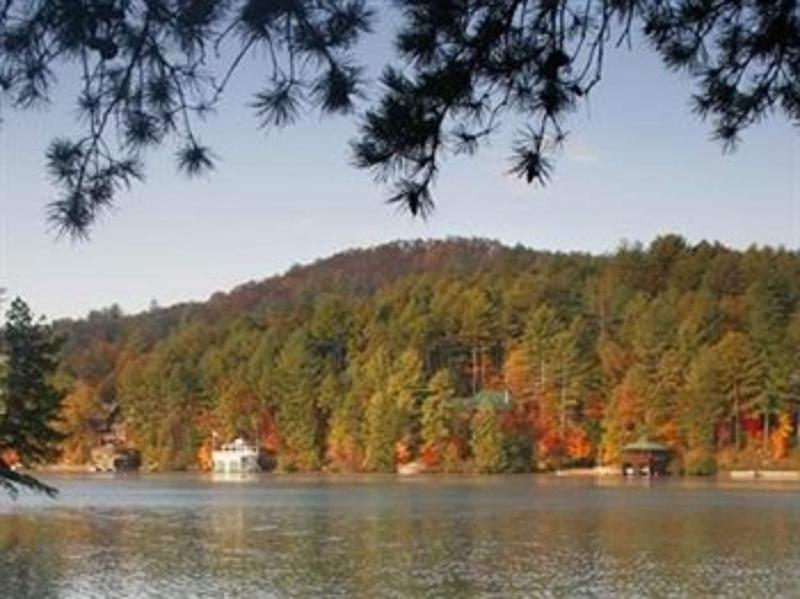 Lake Rabun Hotel & Restaurant — exterior view