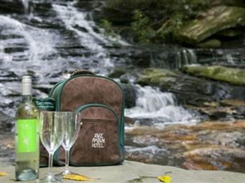 Lake Rabun Hotel & Restaurant image