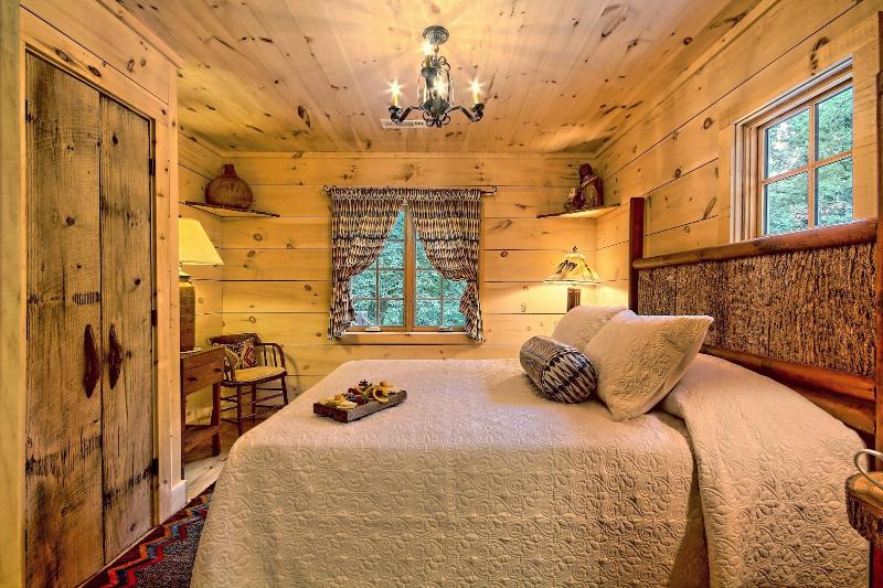 Lake Rabun Hotel & Restaurant image