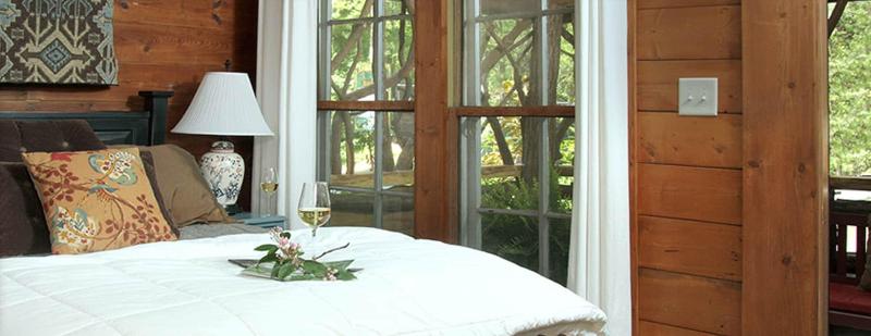 Lake Rabun Hotel & Restaurant image