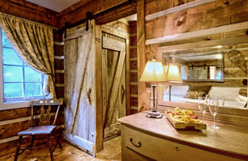 Lake Rabun Hotel & Restaurant image
