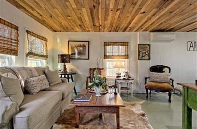 Lake Rabun Hotel & Restaurant image