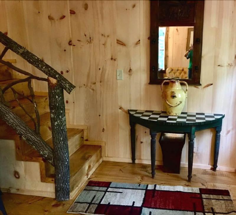 Lake Rabun Hotel & Restaurant image