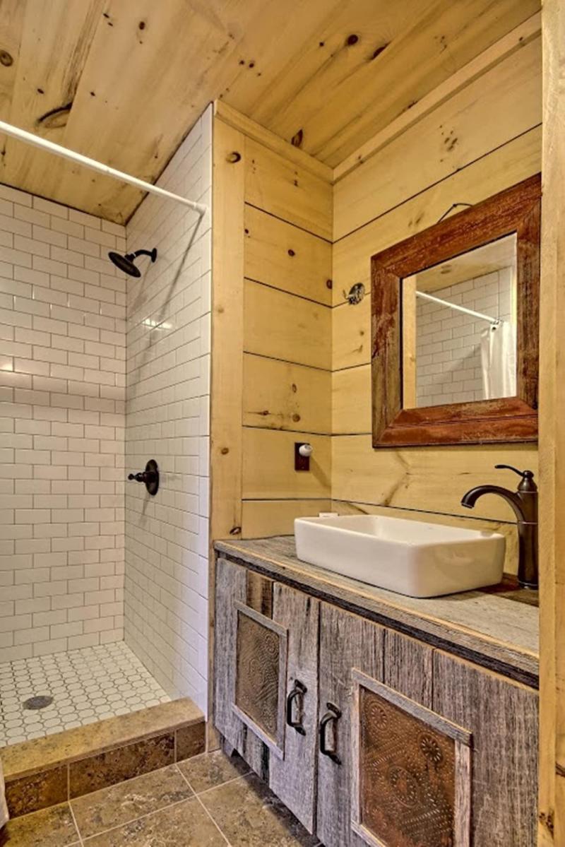Lake Rabun Hotel & Restaurant image