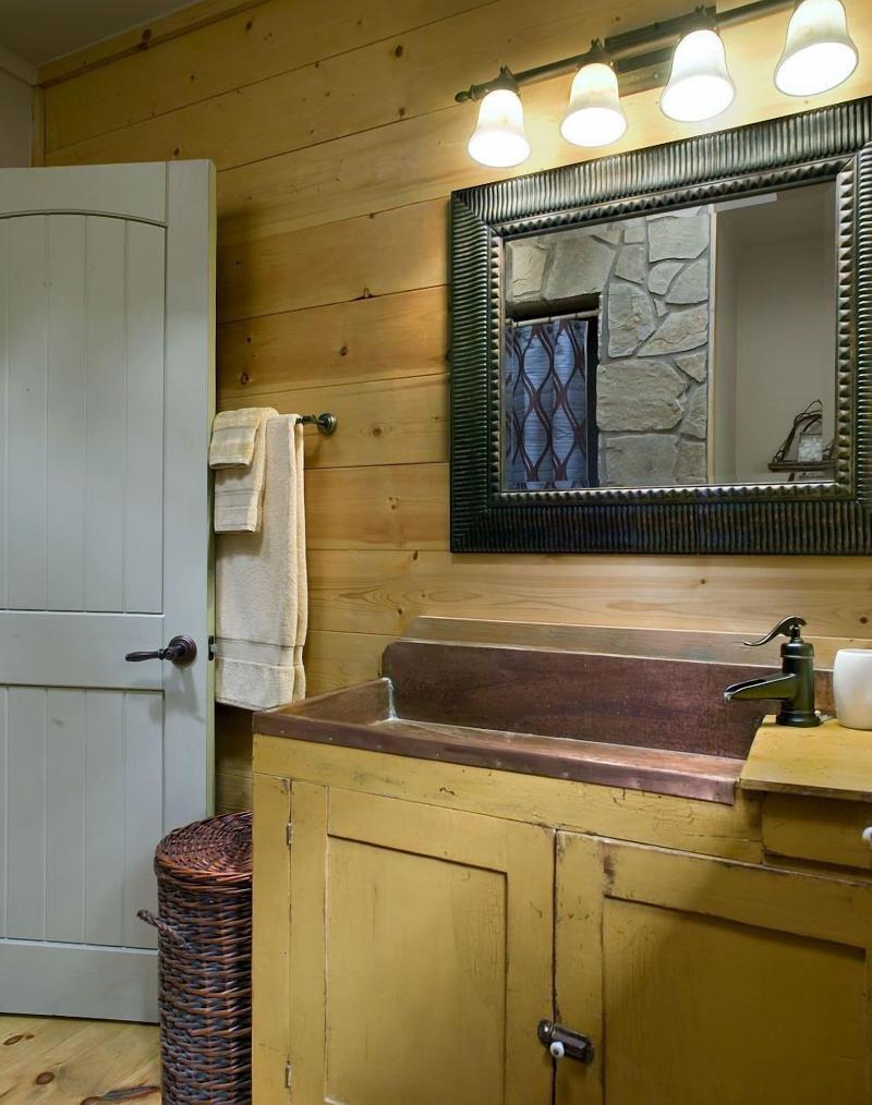 Lake Rabun Hotel & Restaurant image