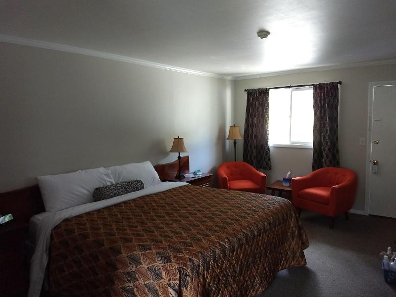 The Lodge At West River image
