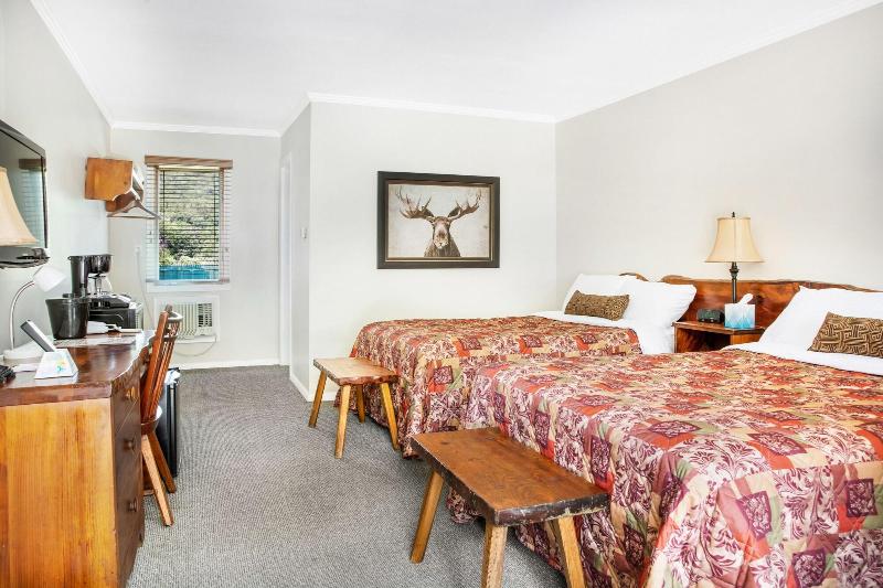 The Lodge At West River image