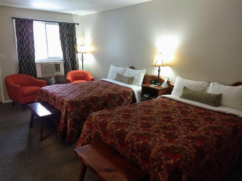 The Lodge At West River image