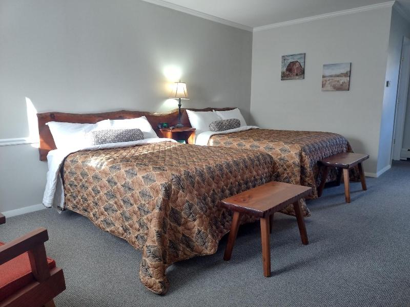 The Lodge At West River image
