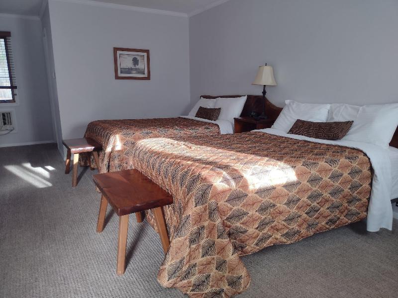 The Lodge At West River image