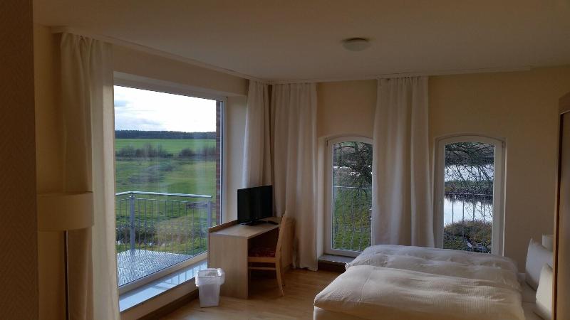Landhotel Kreien image