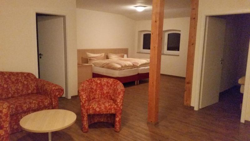 Landhotel Kreien image