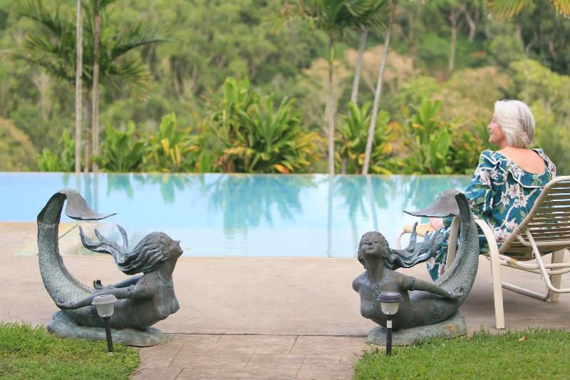 Hawaii Island Retreat image