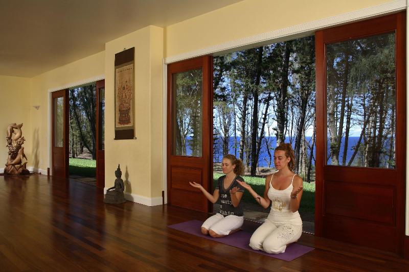 Hawaii Island Retreat image