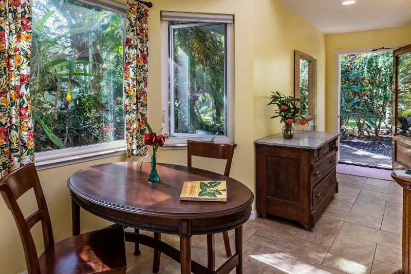 Hawaii Island Retreat image