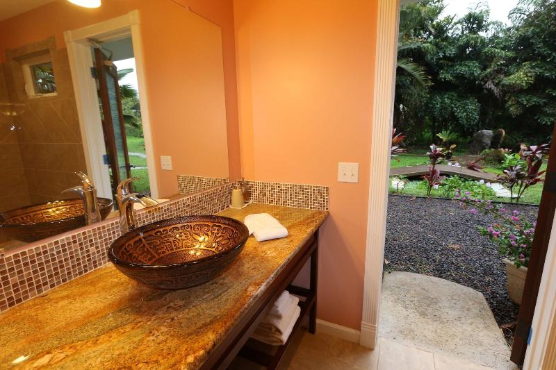 Hawaii Island Retreat image