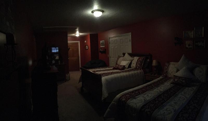 Grabers Green Gables B&B image